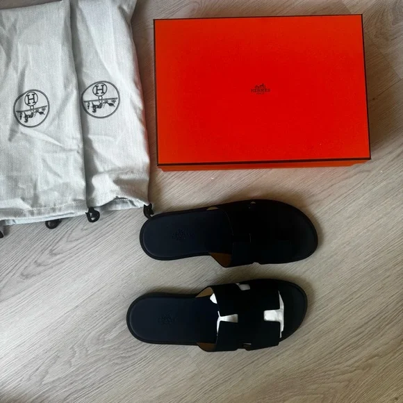 Hermes Izmir sandal navy BNIB new Hermes Izmir Sandal Marine Epsom Leather Men main image 3